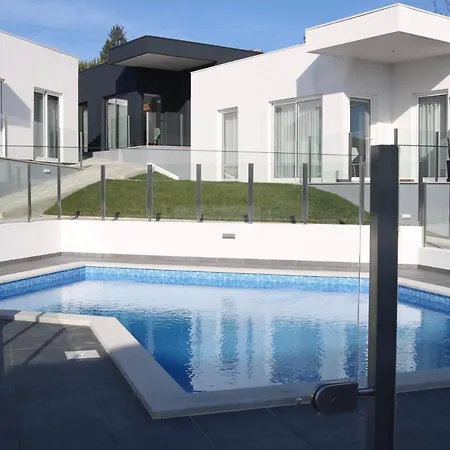 Artvilla Tourism * كاستانهيرا دي بيرا